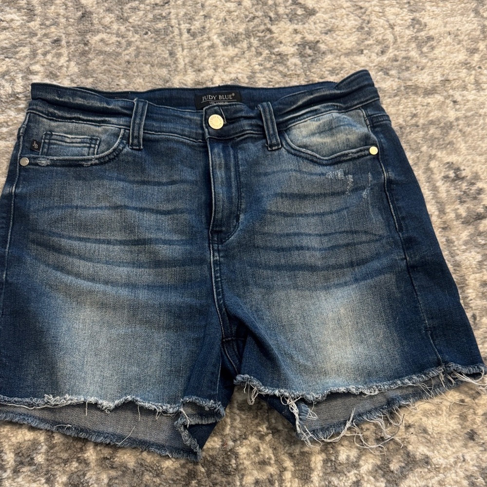 Judy Blue Women's Faded Blue Jean Shorts